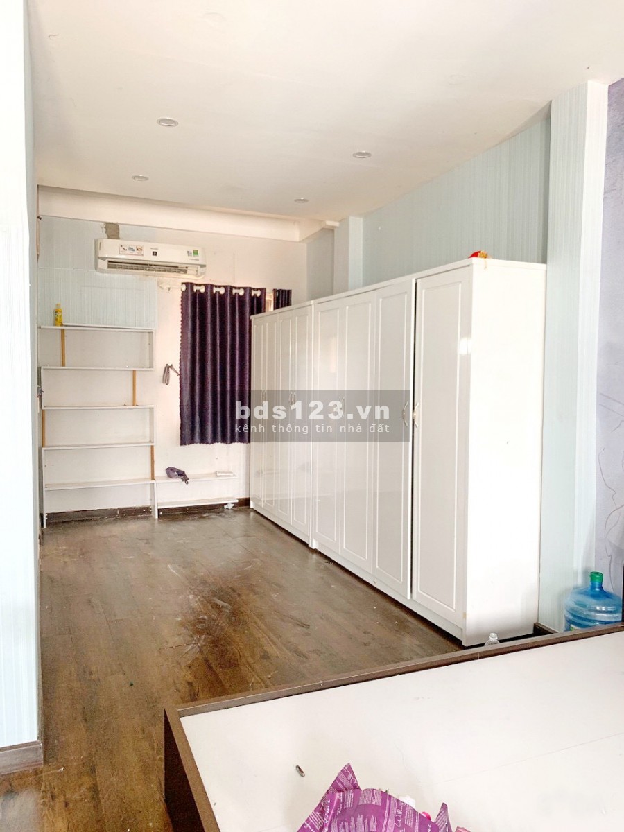 Bán nhà 2 lầu 2 mặt hẻm xe hơi 432 Dương Bá Trạc Phường 1 Quận 8