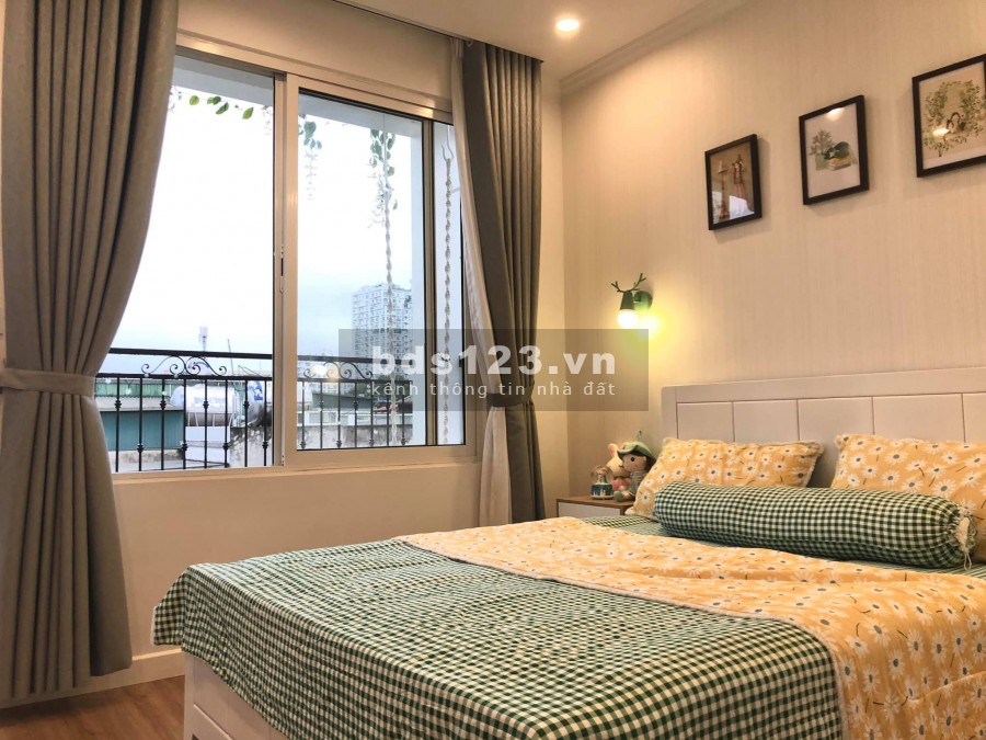Nhanh không mất! bán nhà Nguyễn Văn Lộc DT 45 m^2 xây 6 Tầng mặt tiền 4 m giá 5,8 tỷ