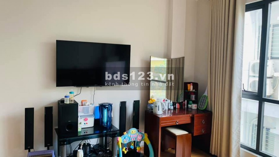 Bán gấp nhà Nguyễn Văn Cừ, Long Biên, Hà Nội. 0976005168.