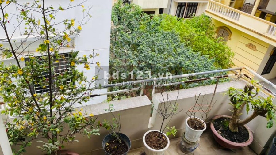 Bán gấp nhà Nguyễn Văn Cừ, Long Biên, Hà Nội. 0976005168.