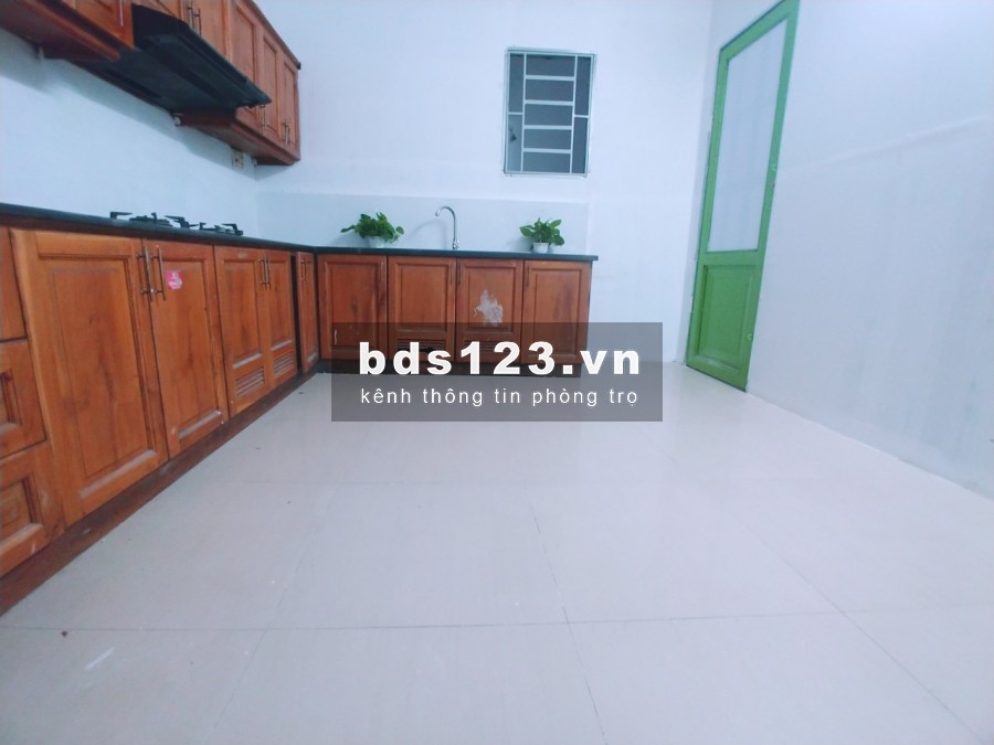 Phòng sạch đẹp thoáng mát ngay Huỳnh Văn Bánh-Lê Quý Đôn
