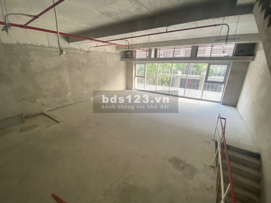Cho thuê nguyên căn Shophouse khối đế Sarina mặt tiền Hoàng Thế Thiện tại khu đô thị Sala Thủ Thiêm