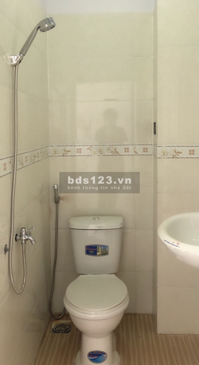 NHÀ GIÁ BAO RẺ - 1 TRỆT 1 LẦU 1 LỬNG