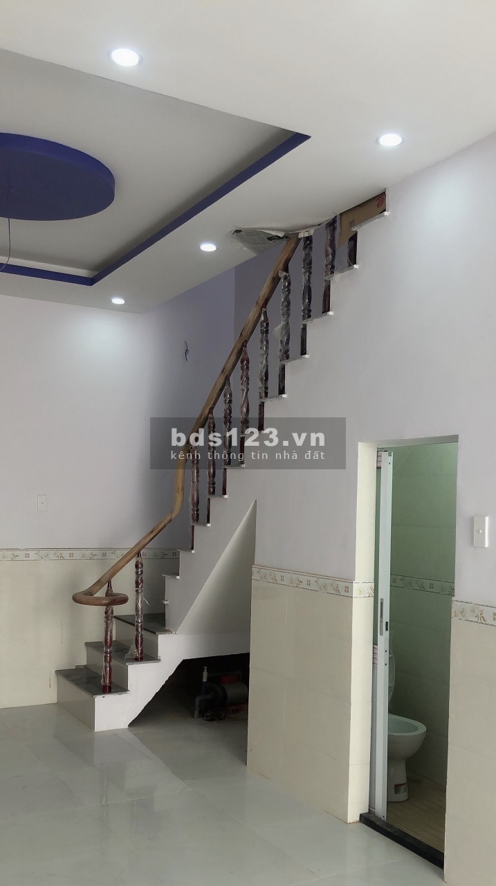 NHÀ GIÁ BAO RẺ - 1 TRỆT 1 LẦU 1 LỬNG
