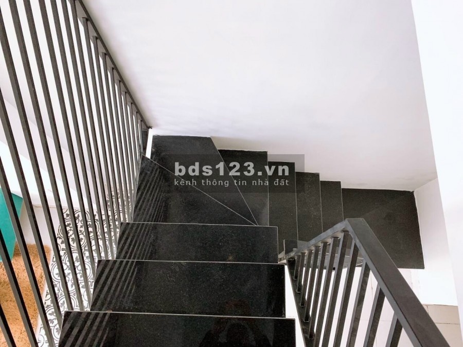 NHÀ GIÁ BAO RẺ - 1 TRỆT 1 LẦU 1 LỬNG