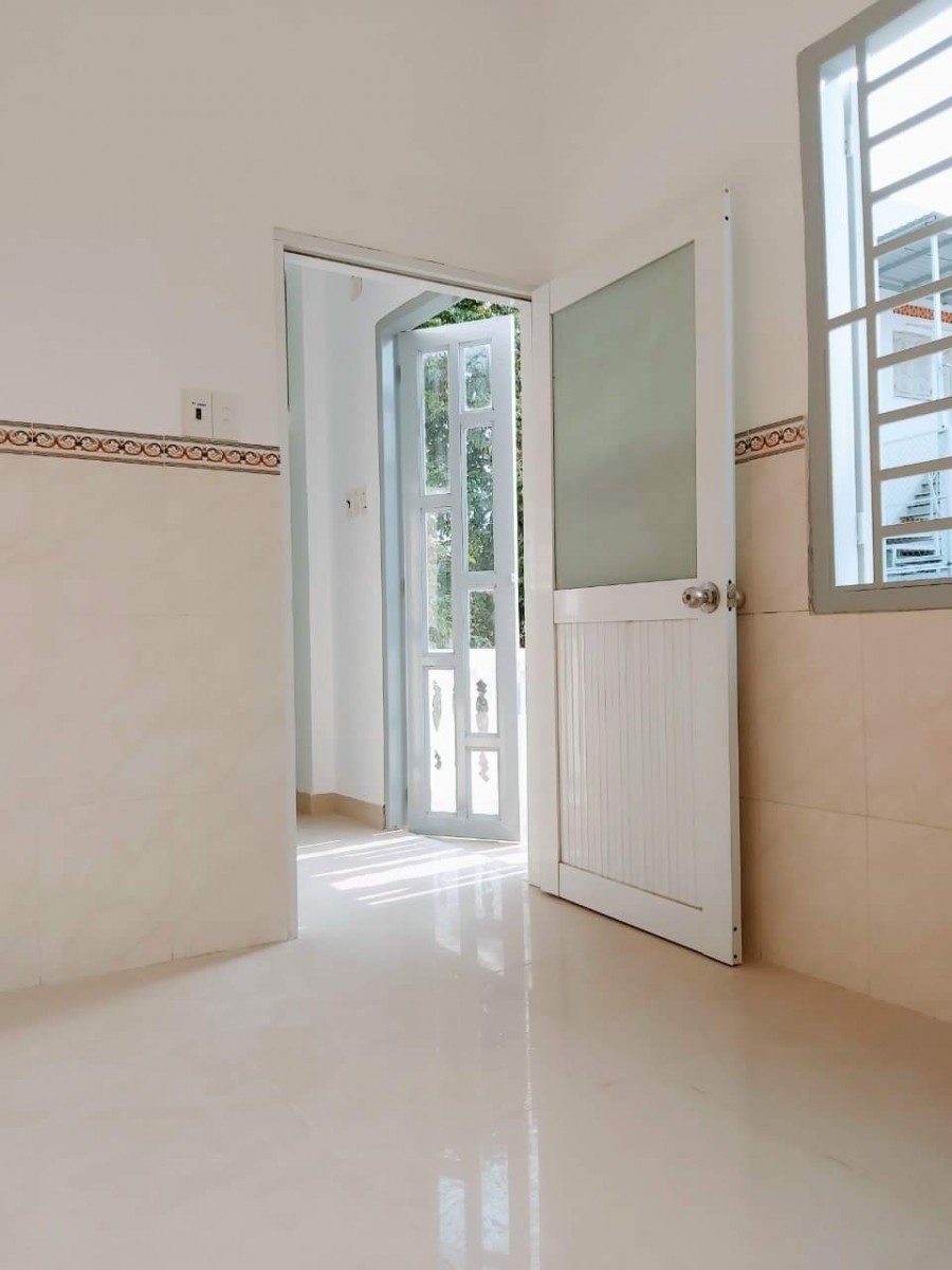 Nhà Đẹp Bán Gấp, Lô Góc, Phường 9, Quận 10 - CÁCH MẶT TIỀN 20M, 3 Tầng , 5.4 Tỷ