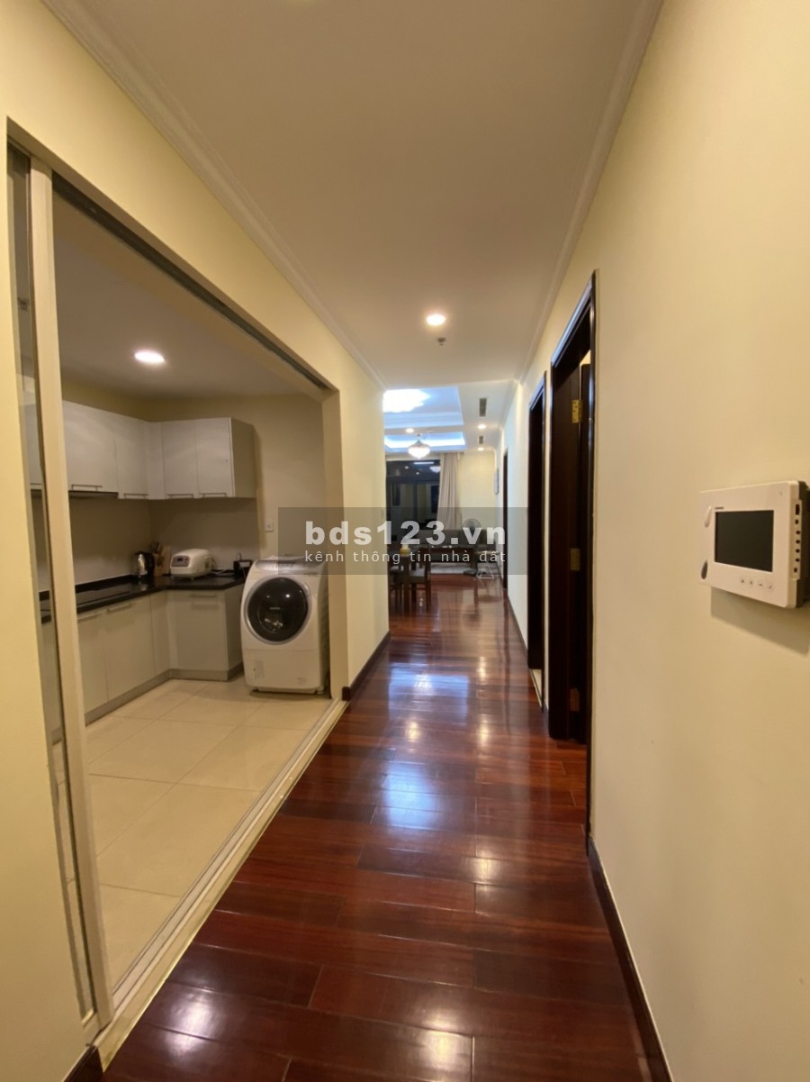 (Giá Rẻ) Cho thuê căn hộ Royal City 2PN 100m2 đầy đủ đồ.Giá: 16.5Tr/Tháng