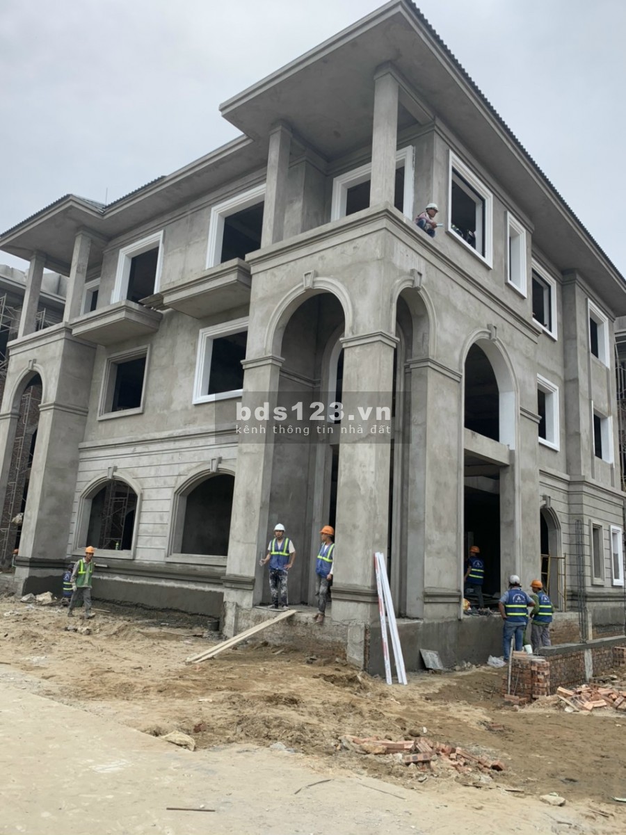 Bán biệt thự mipec Tràng An phường Vinh Tân
