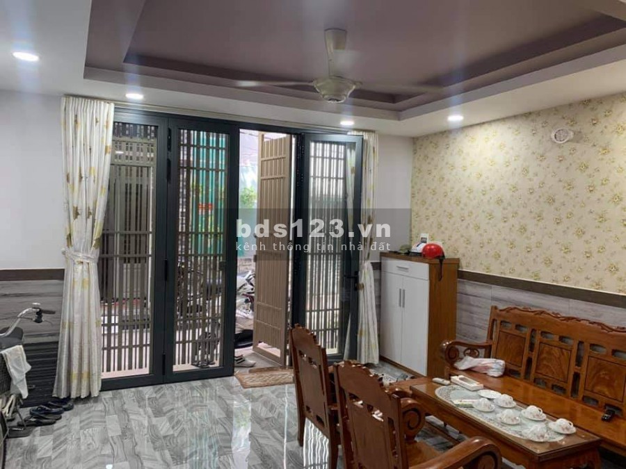 BÁN NHÀ MẶT TIỀN HẺM ĐƯỜNG BÀNH VĂN TRÂN HXH DT 90M2 GIÁ 6 TỶ 5 TÂN BÌNH