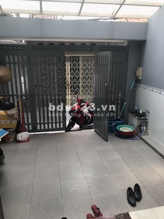 BÁN GẤP NHÀ PHỐ 2 LẦU SÂN THƯỢNG HẺM 3M TRẦN XUÂN SOẠN, PHƯỜNG TÂN HƯNG, QUẬN 7