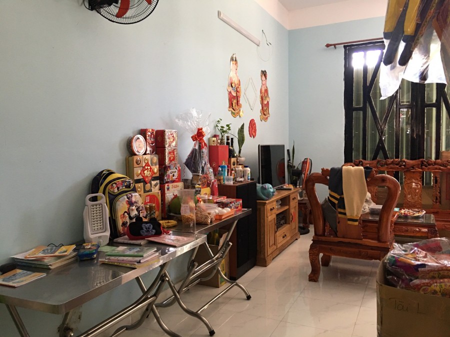 Cần tiền làm ăn nên bán nhà 1 trệt 2 lầu, ngang 6 đang kinh quán ăn ở khu dân cư An Bình