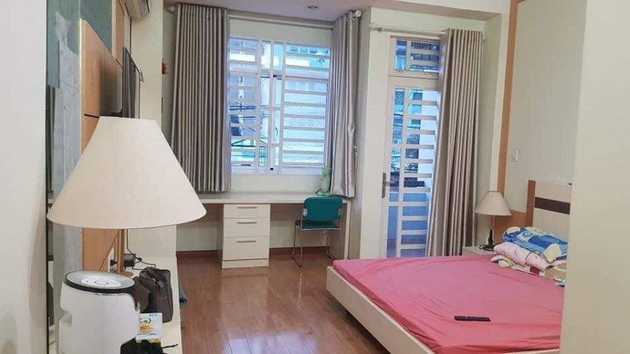 Nhà đẹp đường Phạm Văn Hai, Quận Tân Bình, hxh, 80m2, 5pn, giá 9 tỷ.