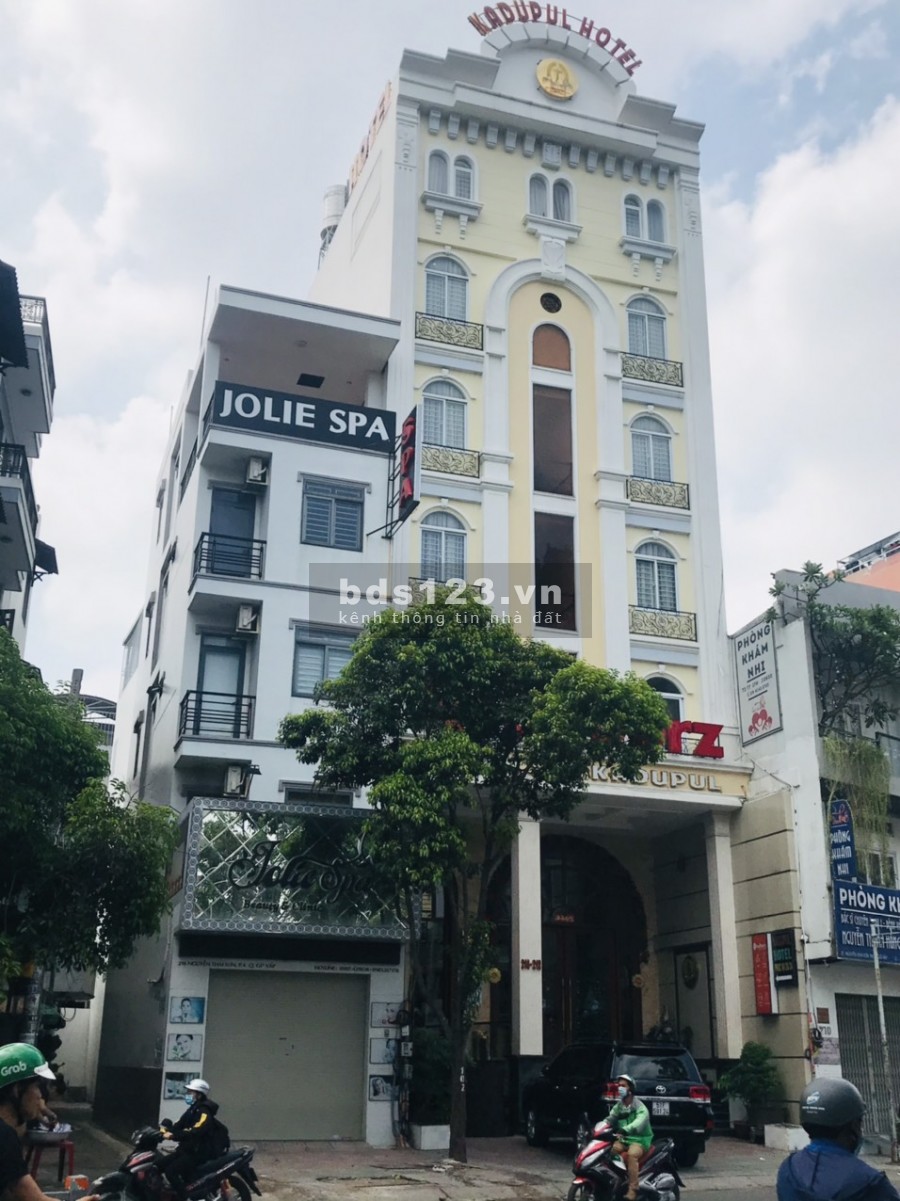 Cho thuê nhà 2 MT 262 Nguyễn Thái Sơn, P. 4, GV, 4x20m, 1T4L, giá thương lương hỗ trợ dịch.