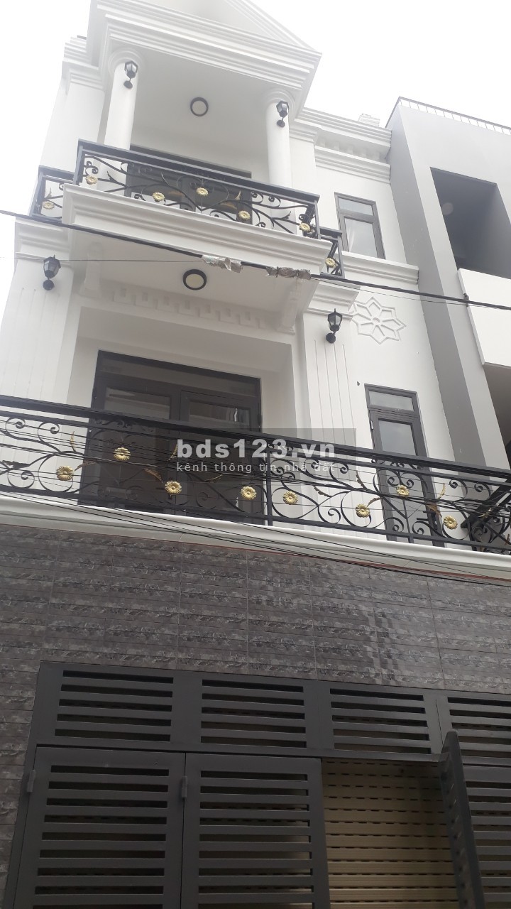 Bán nhà 1 trệt 2 lầu đường số 2 phường Trường Thọ Q.Thủ Đức có garaoto trong nhà