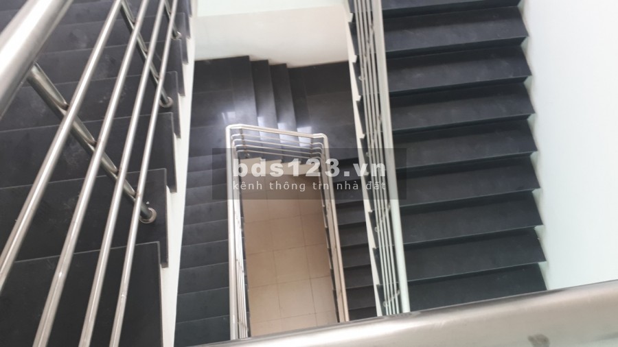 cho thuê nhà 3 tầng Ngô Gia tự thích hợp làm Vp Cty, Trường học, viện dưỡng lão...