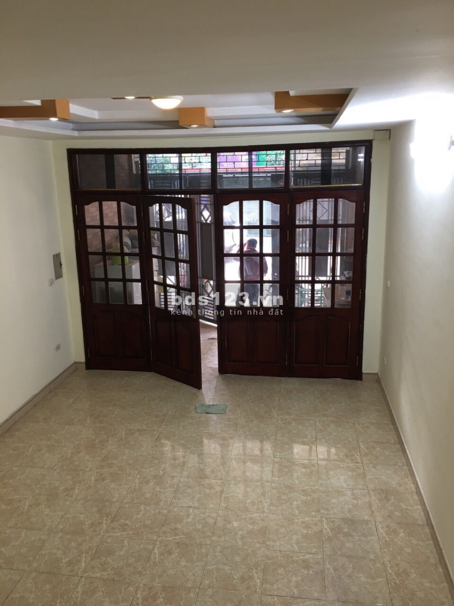 Bán nhà mới đầu phố Nguyễn Khuyến 88m2, 6 tầng, gara, thang máy 11 tỷ