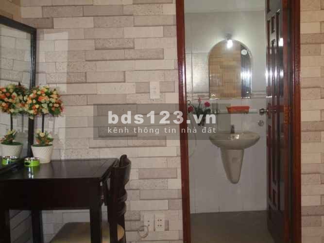 Sang nhượng khách sạn 16 phòng Mặt tiền Đường Bàu Cát, P.4, Q.Tân Bình