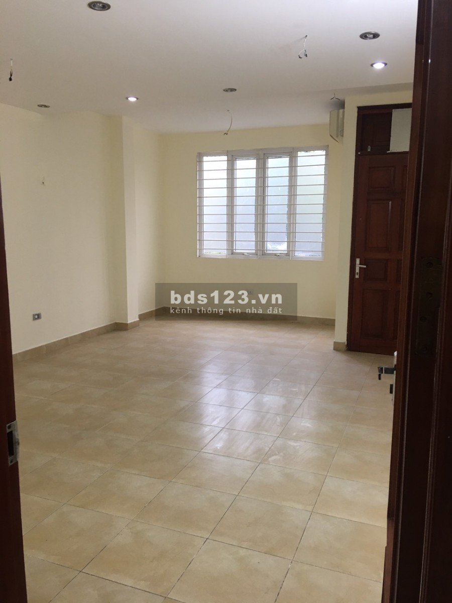 Bán gấp nhà Nguyễn Khuyến, Hà Đông, 98m2, 4 tầng, 8.8 tỷ