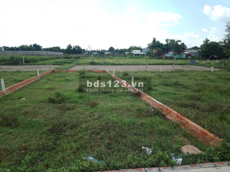 Đất thổ cư đường Cây Da, Xã Tân Phú Trung, 86m2 (5.5x15.6) giá 760 triệu, shr
