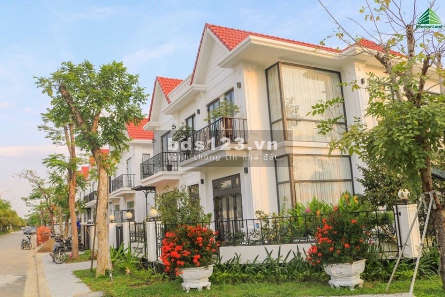 SIÊU PHẨM ROYAL KHU C VIEW CÔNG VIÊN 3 TẦNG ĐẸP LUNG LINH