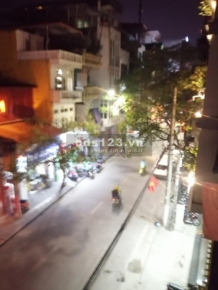 Triều khúc hai mặt ngõ mua 1 được 2 kinh doanh cục tốt 61m2 5.2 tỷ góc oto đỗ cửa ngõ thông 41m2 3.8 tỷ