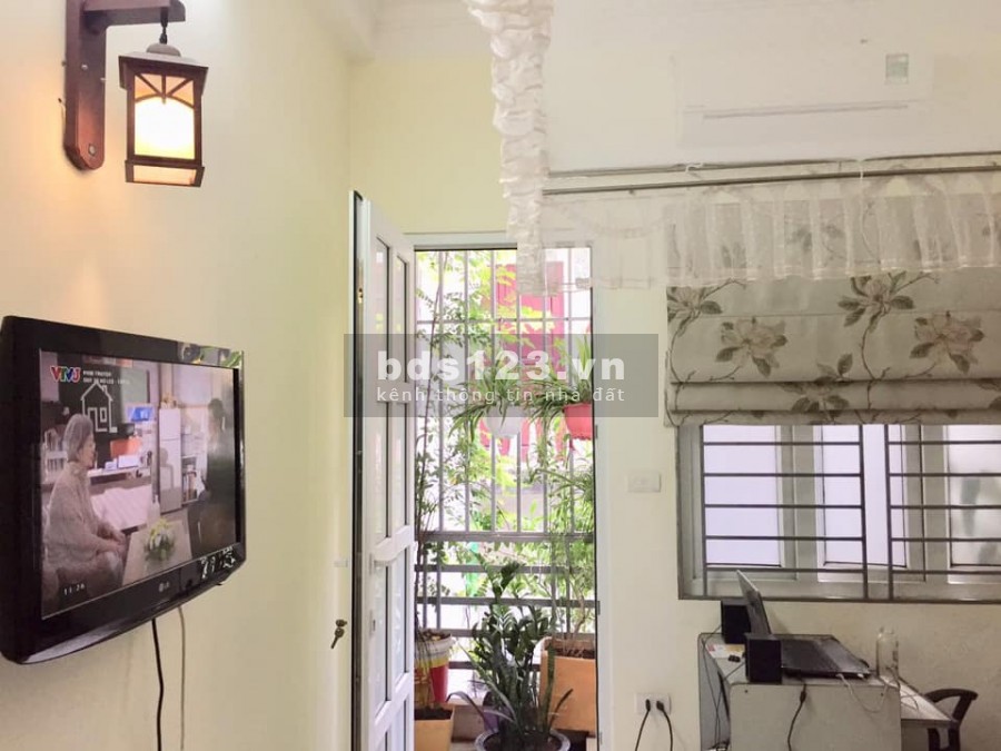 Đất Lộc cực phát 50m2*4T Bạch Mai chỉ 2.3 tỷ