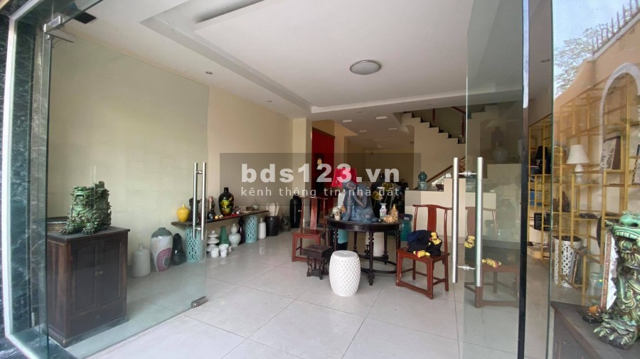 Mặt bằng kinh doanh TrueType, mặt tiền Nguyễn Văn Linh, giao thông đông đúc tấp nập nhất Q7.