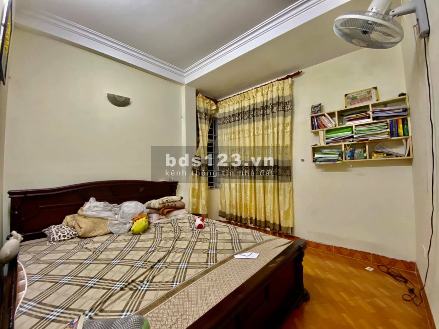Bán nhà phố Nguyễn Trãi, quận Thanh Xuân, 5 tầng , nhỉnh 3 tỷ