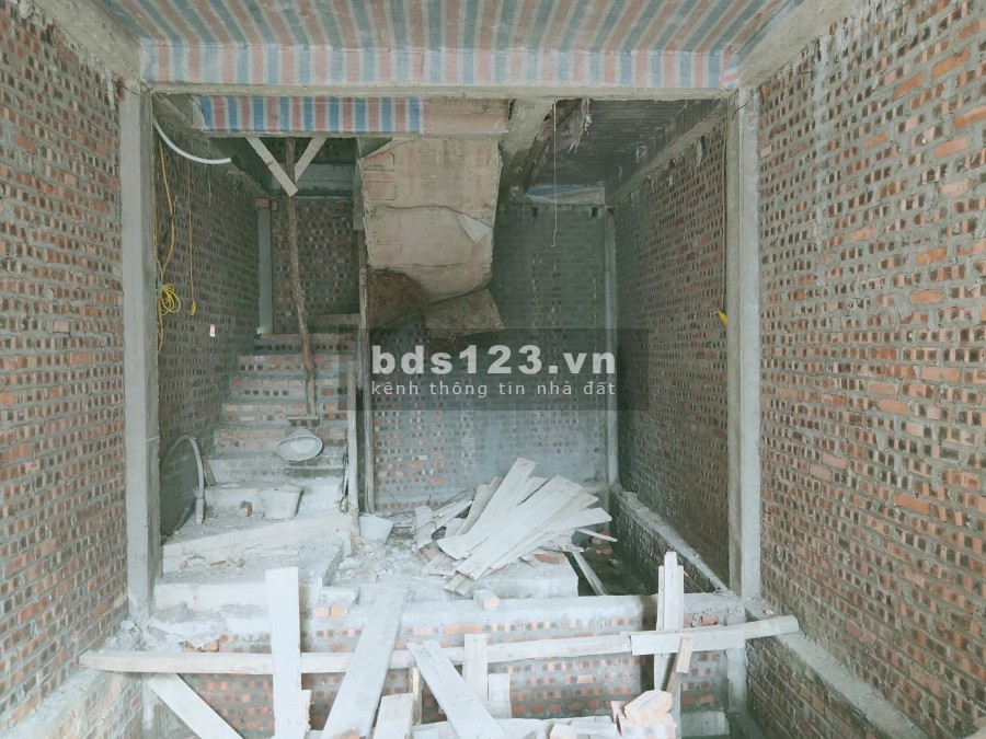 BÁN NHÀ ĐÔNG NGẠC 36m 5 tầng mặt tiền 3.8m giá 3.1 tỷ.0398582332