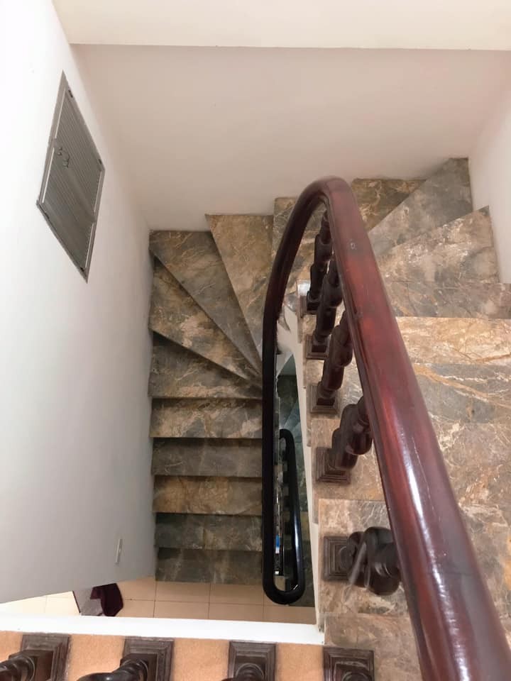 Bán Gấp Nhà Kim Giang 35m2x4T, Ngõ Thoáng Sáng, Gần Ô Tô, Khu Dân Chí Cao Chỉ 3.3 Tỷ
