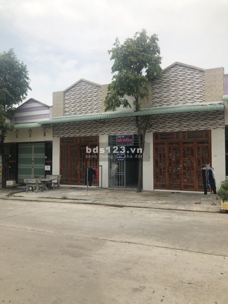 Chính Chủ bán gấp 2 dãy phòng trọ 360m² thu nhập ổn định 18 triệu/tháng vị trí đẹp sát cổng KCN