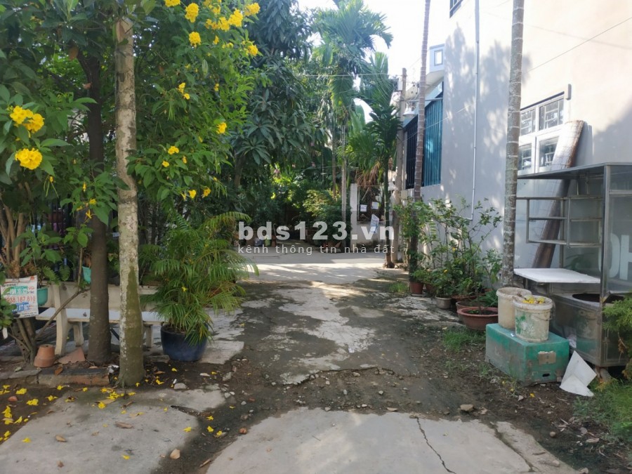 Bán đất quận 9 106m2 ngang 5.25m chỉ 3,6 tỷ gần chợ long trường