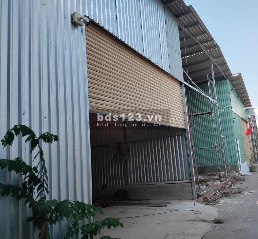 Kho mới Lã Xuân Oai 200m2 (8x25), P.Long Trường. Có cho thuê lâu dài
