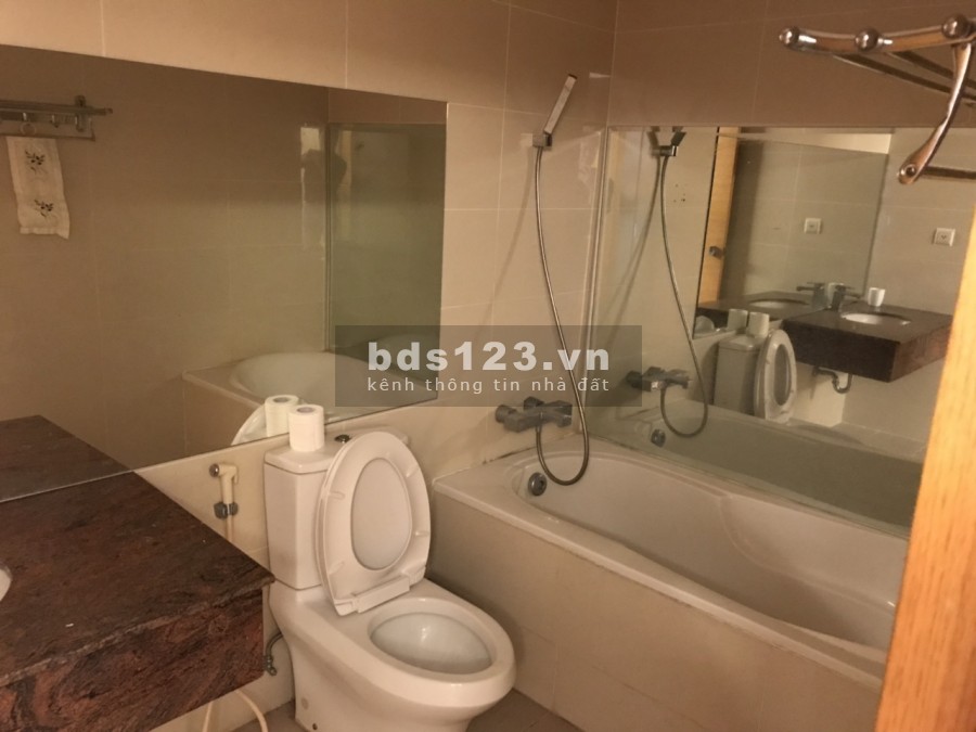 Căn hộ 2pn Sky City Láng Hạ: 112m2 2PN full đồ, giá 15 triệu/tháng. LH: 0932477586
