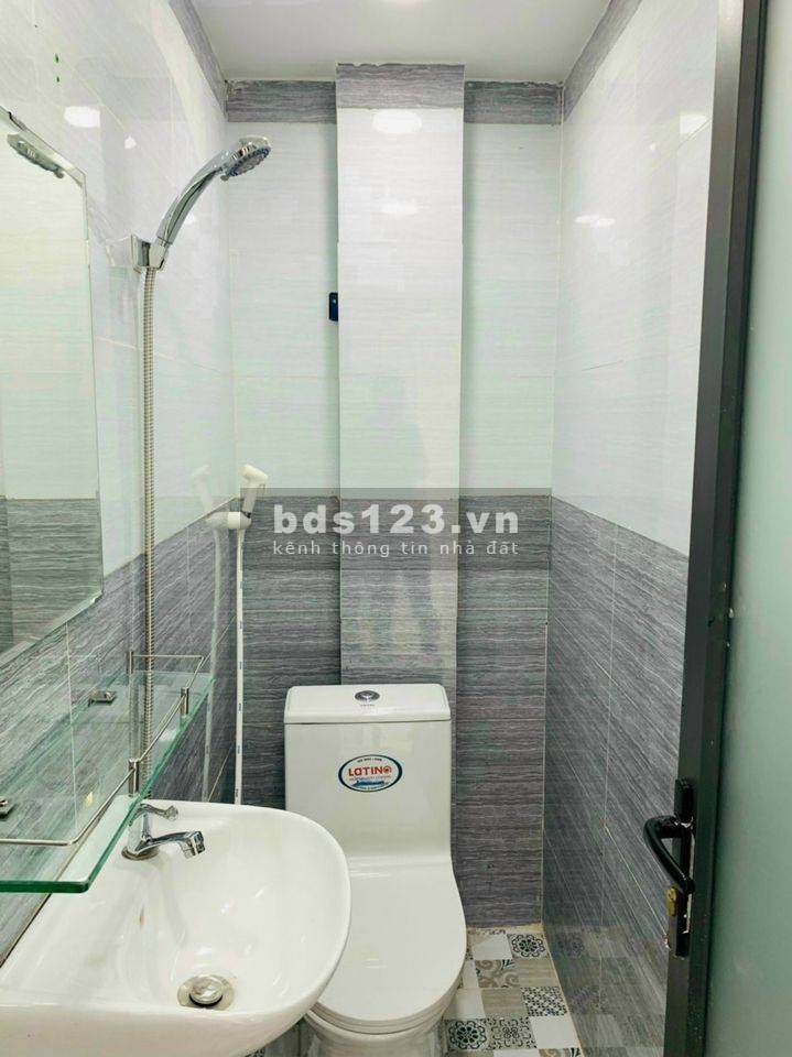 Bán nhà HXH, 1lầu + 2PN rộng rãi. Tặng kèm nội thất, ngay ngã tư Gò Mây