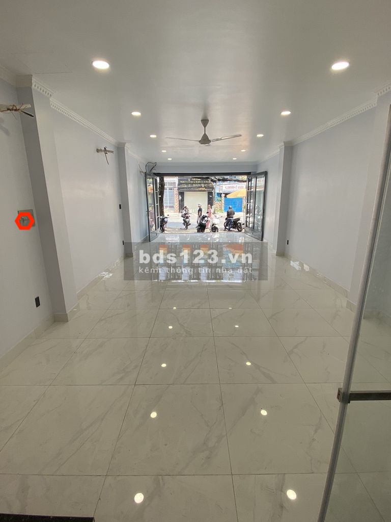 Cho thuê mặt bằng mặt tiền A22 đường D1, P25, Bình thạnh.
