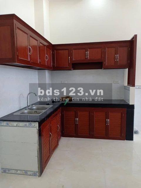 Bán nhà HXH, 1lầu + 2PN rộng rãi. Tặng kèm nội thất, ngay ngã tư Gò Mây