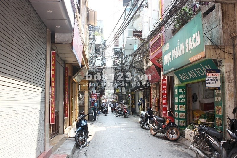 Trung tâm Đống Đa, kinh doanh, Chợ Khâm Thiên, 32m2 *4T, giá 2,9 tỷ.