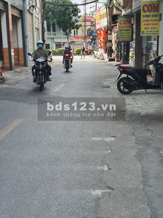 LÔ GÓC 2 MẶT NGÕ - Ô TÔ VÀO NHÀ - 2 TỶ 8