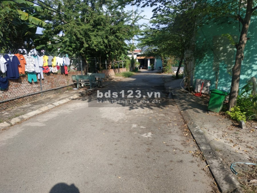 Bán đất quận 9 106m2 ngang 5.25m chỉ 3,6 tỷ gần chợ long trường