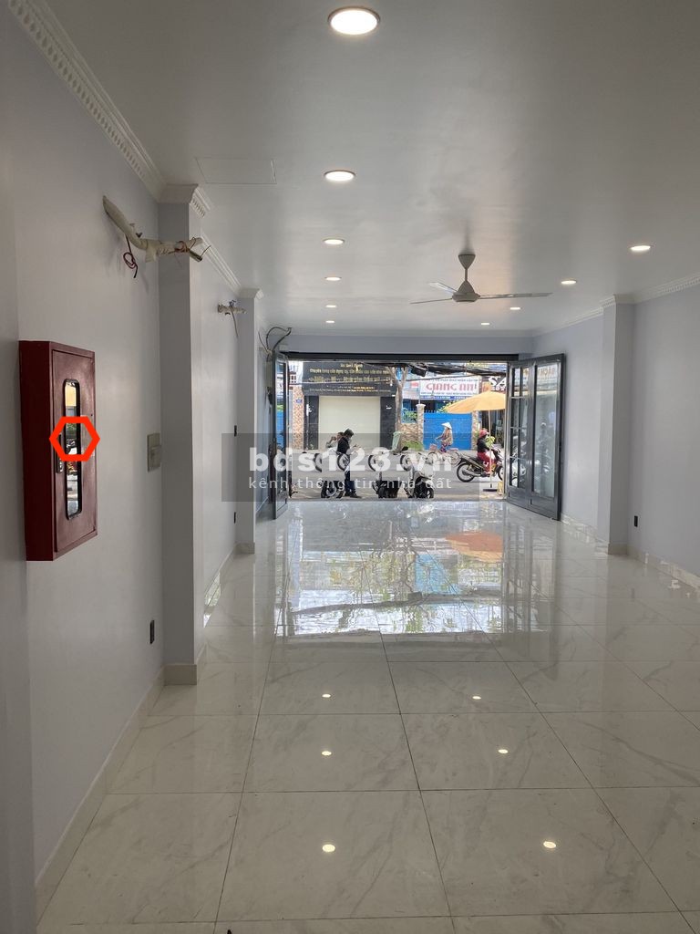 Cho thuê mặt bằng mặt tiền A22 đường D1, P25, Bình thạnh.