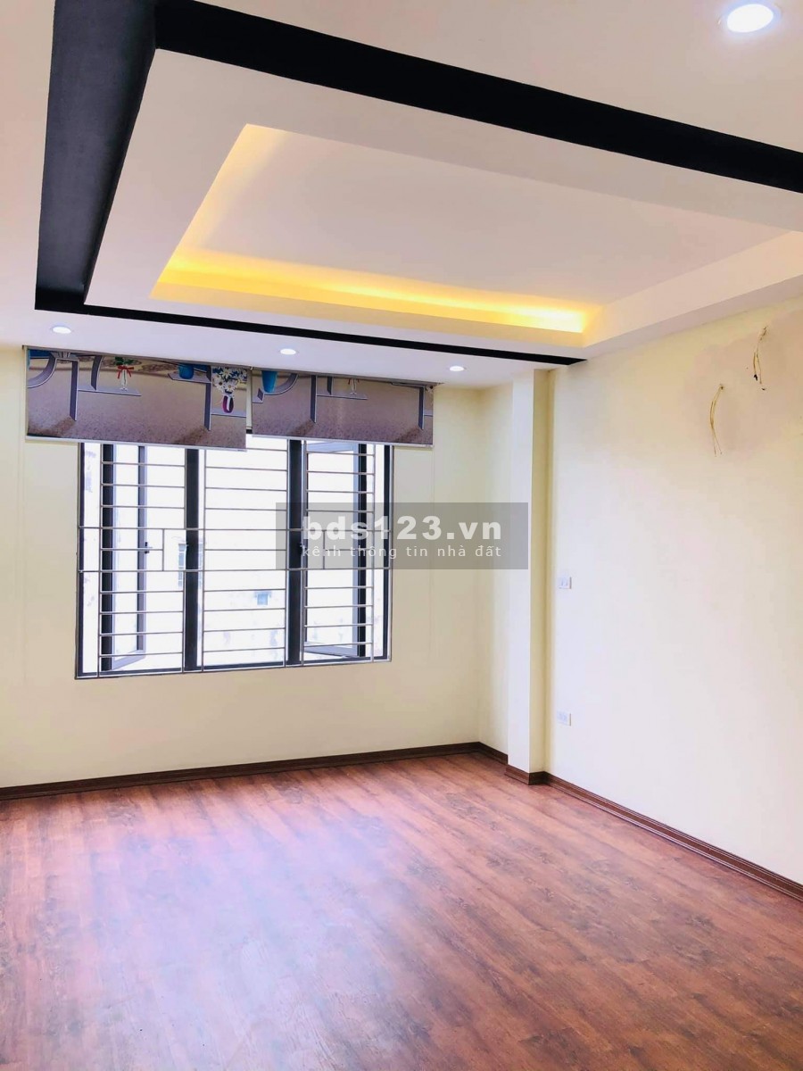 NHÀ MUA Ở NGAY SIÊU ĐẸP tại LÊ TRỌNG TẤN, TRỊNH ĐÌNH CỬU. 35M2