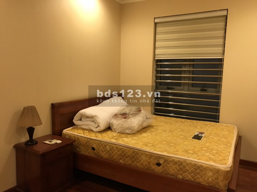 Căn hộ 2pn Sky City Láng Hạ: 112m2 2PN full đồ, giá 15 triệu/tháng. LH: 0932477586