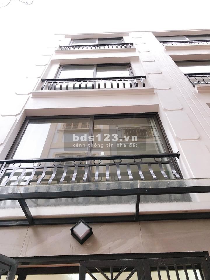 BÁN NHÀ NGỌC THỤY 31M² x 5 TẦNG GẦN CHỢ NGỌC THỤY, ĐƯỜNG TRƯỚC NHÀ 3M GIÁ 2.8 TỶ