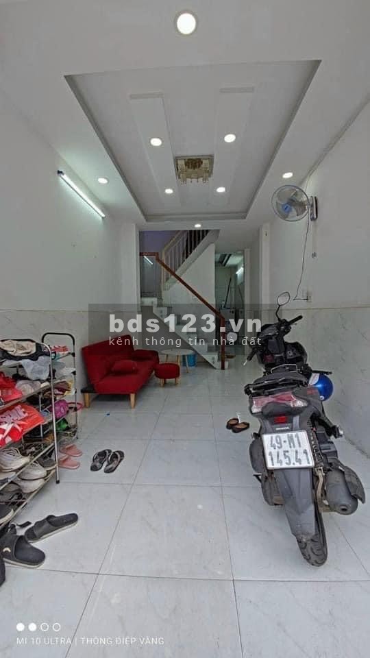 Hẻm xe tải 10m Âu Cơ F14 Q11 Dt 3m x 10m 1 trệt 2 lầu s