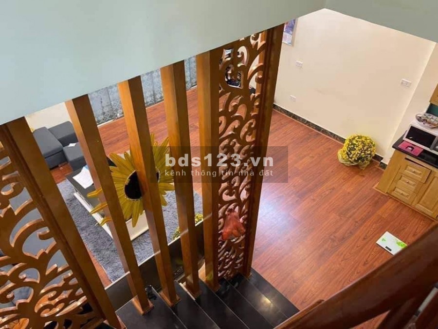 BÁN NHÀ KHU VỰC NHẬT TÂN 5T 40M2 VIEW ĐẸP NHÀ SIÊU HIẾM
