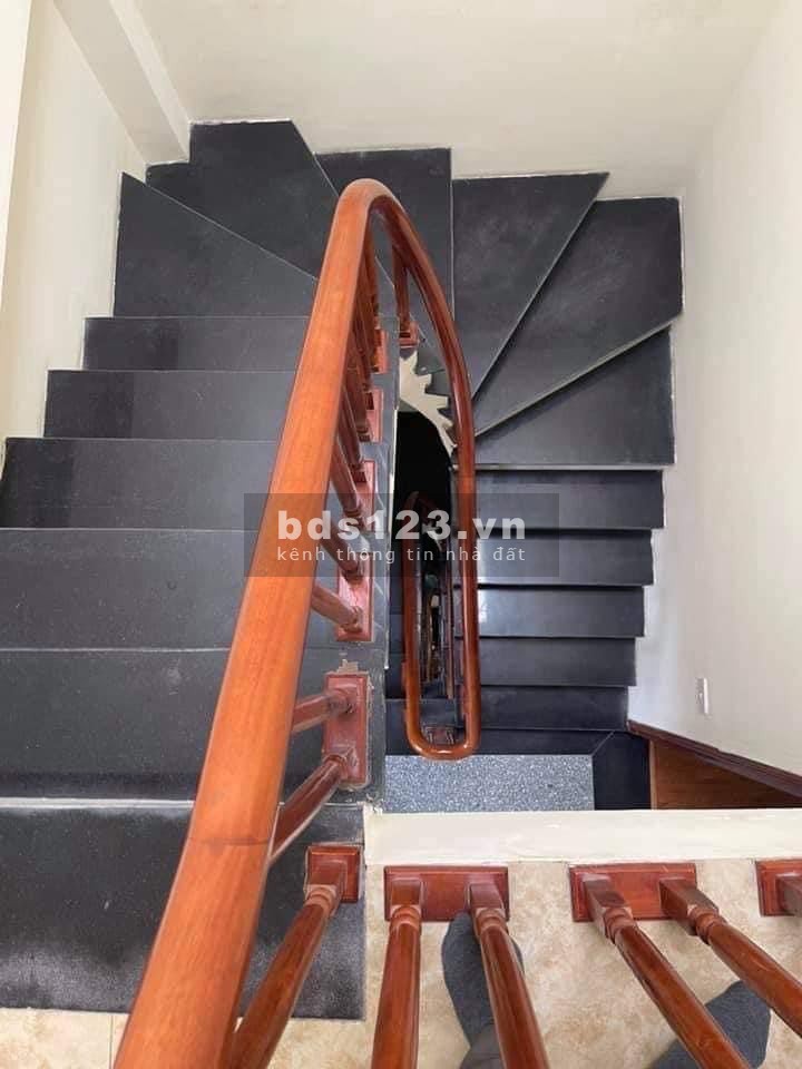 BÁN NHÀ KHU VỰC NHẬT TÂN 5T 40M2 VIEW ĐẸP NHÀ SIÊU HIẾM