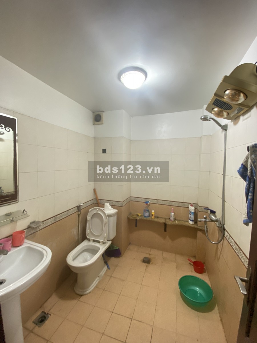 Cho thuê nhà 4 tầng, S160m2 4 tầng, 4 phòng ngủ, 3 vệ sinh