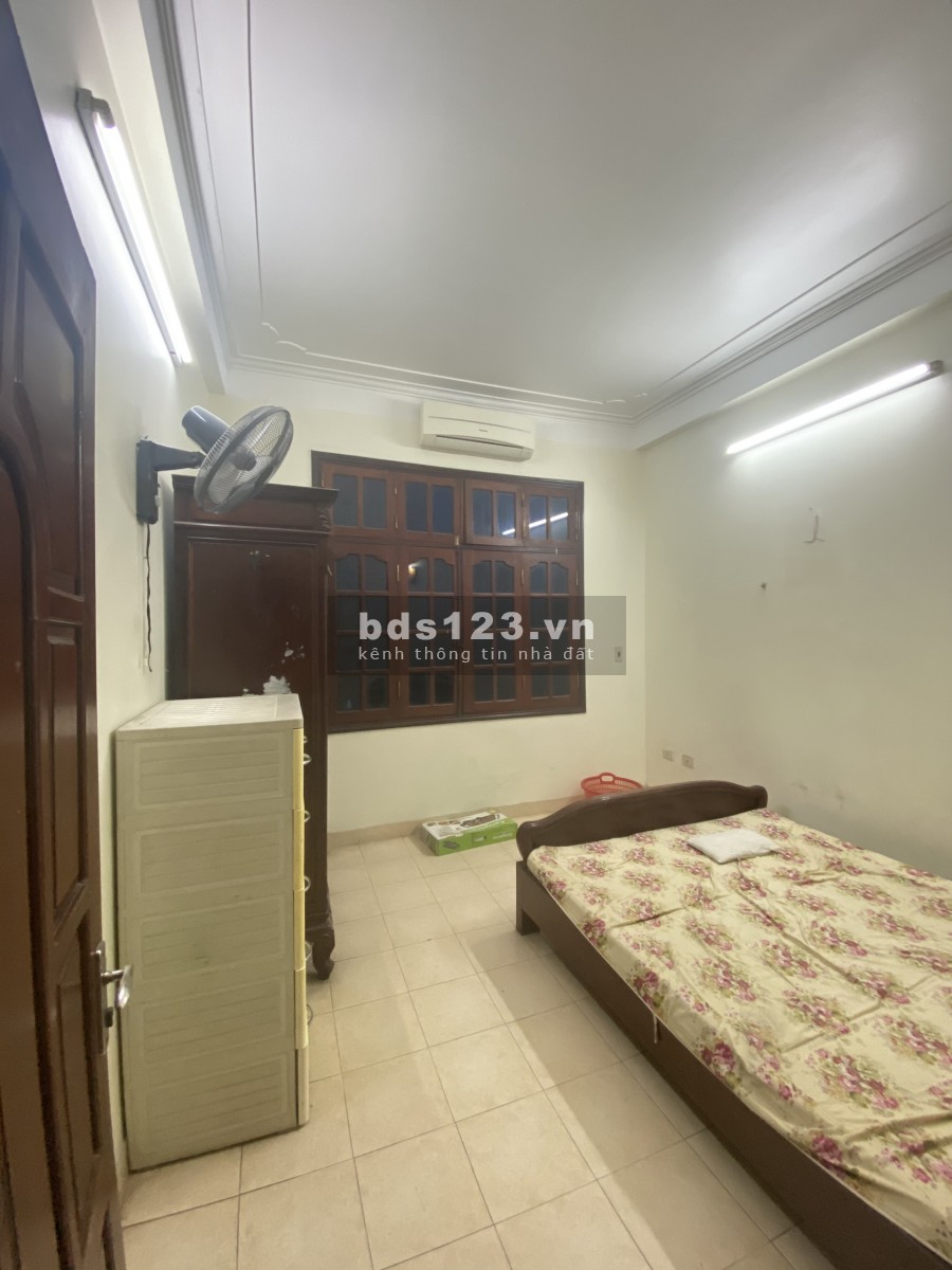 Cho thuê nhà 4 tầng, S160m2 4 tầng, 4 phòng ngủ, 3 vệ sinh