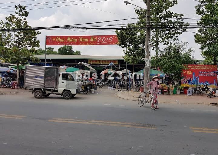Bán đất thổ cư MTĐ Huỳnh Văn Lũy, gần bến xe Biên Hoà, giá 875tr, DT 80m2, sổ hồng riêng từng nền.